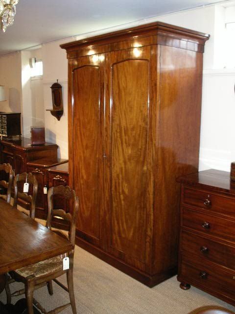 Victorian 2 Door Wardrobe